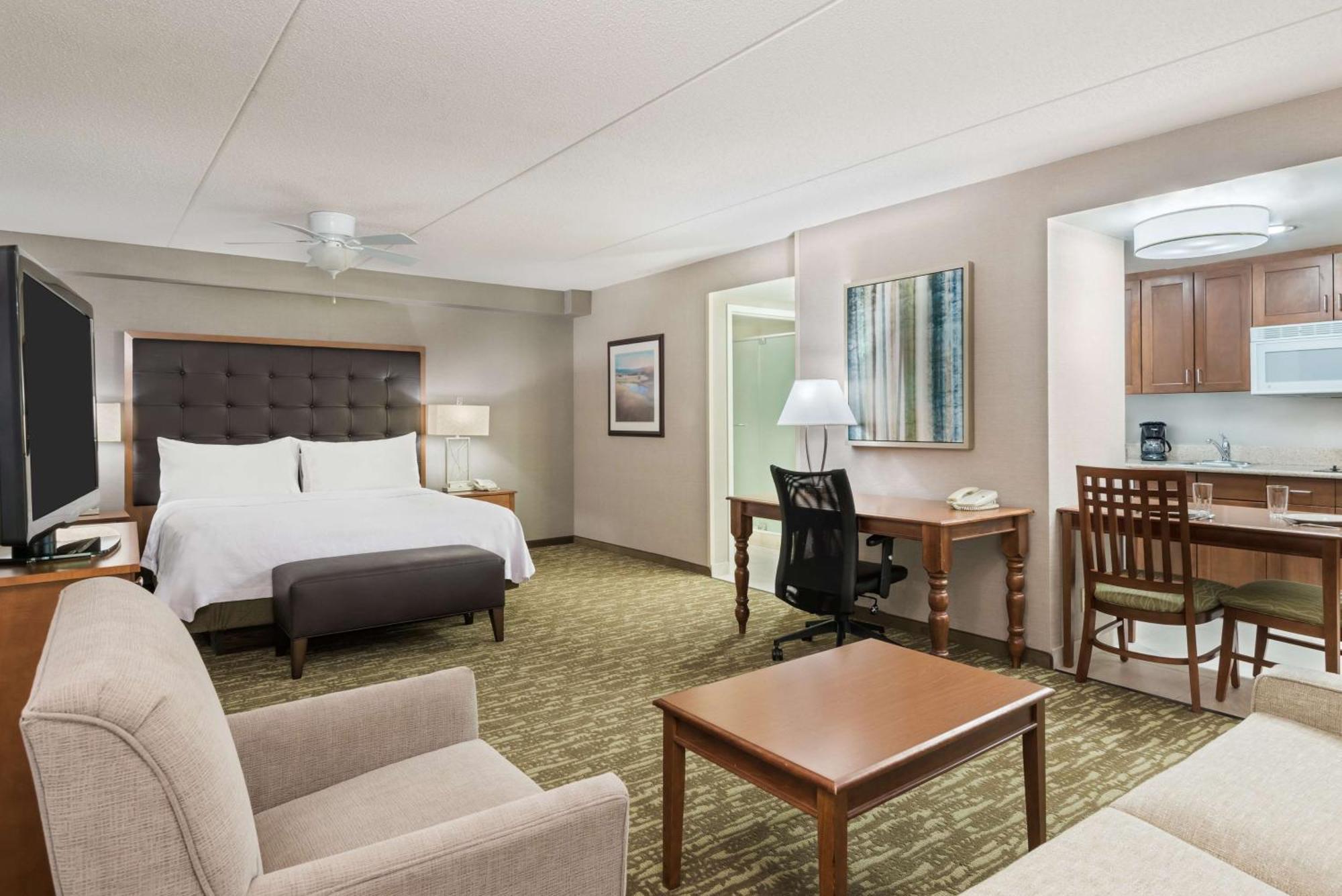 Homewood Suites By Hilton Holyoke-Springfield/North Exterior photo